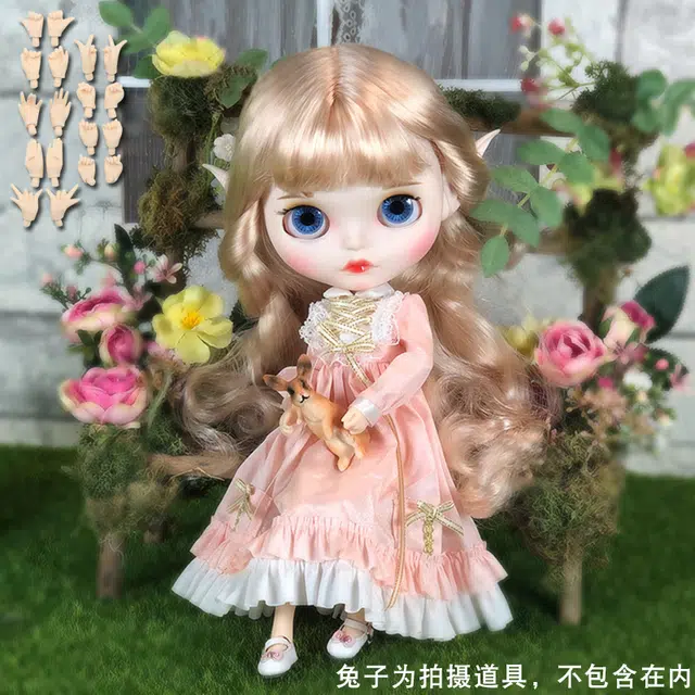 洋娃娃和小熊跳舞 可爱时尚换装人偶 创意精致 玩具