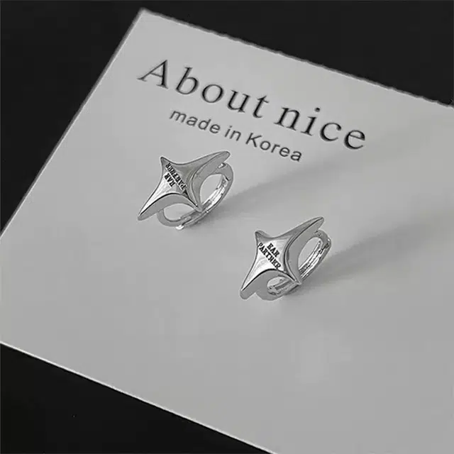 【S925纯银】 七七银饰 字母星星 潮流时尚复古轻奢高级 精致优雅气质百搭 简约小众 睡觉免摘养耳洞  银 耳钉 男女同款情侣款
