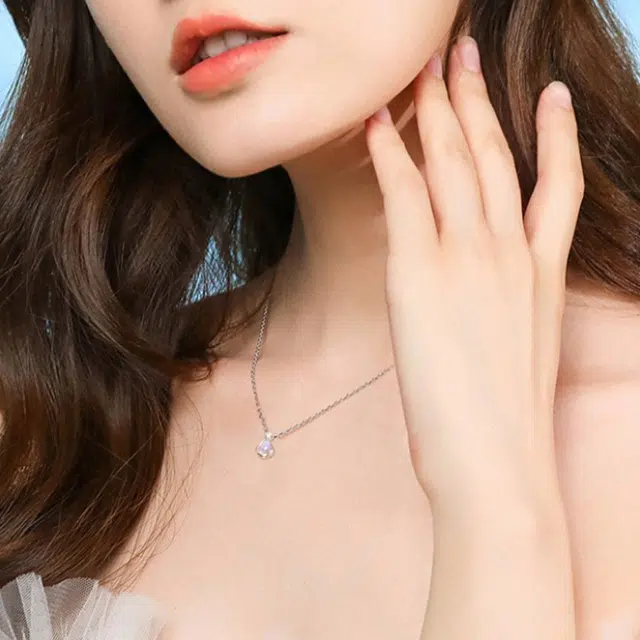 【S925纯银 在逃公主】 七七银饰 鲁伯特之泪 小众人鱼眼泪水滴 清冷简约时尚大方 甜美轻奢精致锁骨链 好运 闺蜜 女友 琉璃 项链 女款