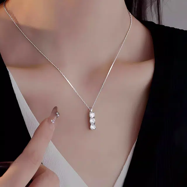 S925