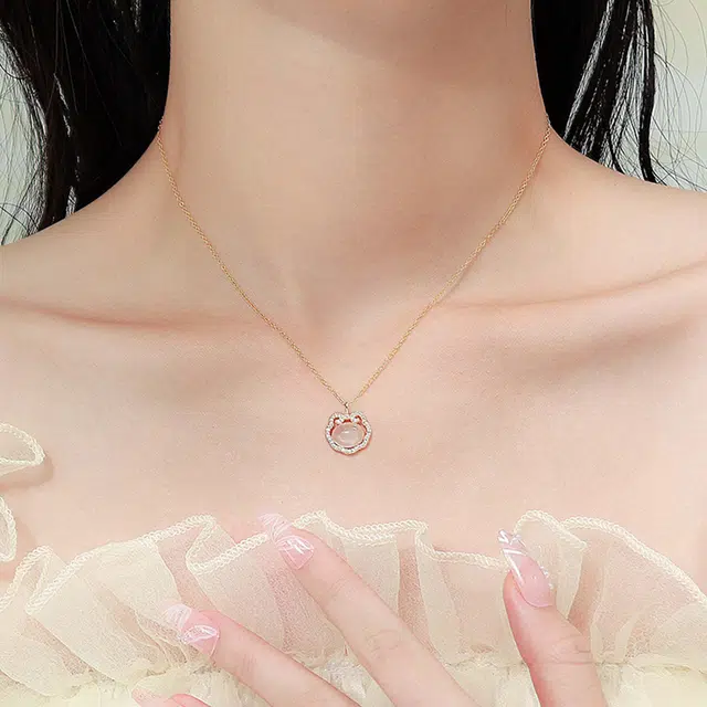 S925