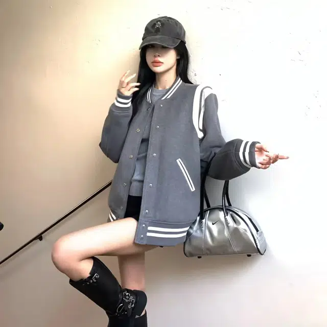 花蔓色 美式设计感拼接撞色韩版简约舒适通勤宽松纯色短款高级感休闲百搭复古减龄学院风棒球服 女款 灰色