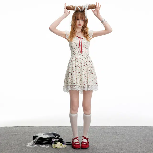 UNIFREE Floral Lace A-Line Dress