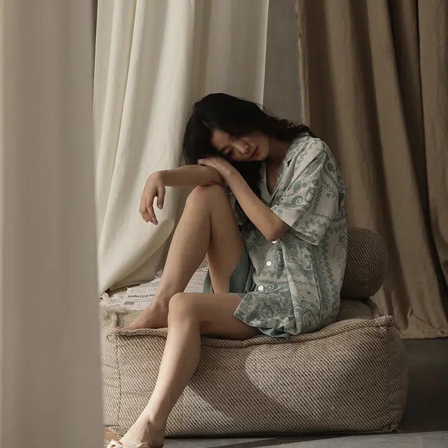 都市丽人 舒适翻领短袖上衣家居服可外穿三分裤睡衣套装 女款 军服蓝