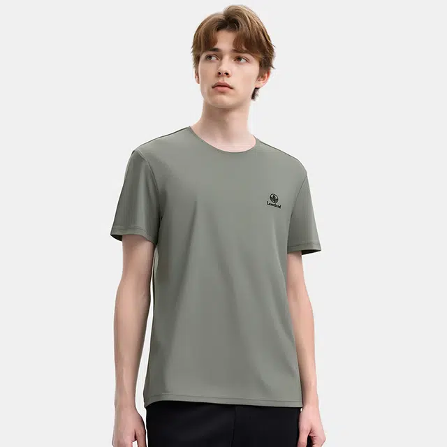 LEAVELAND T