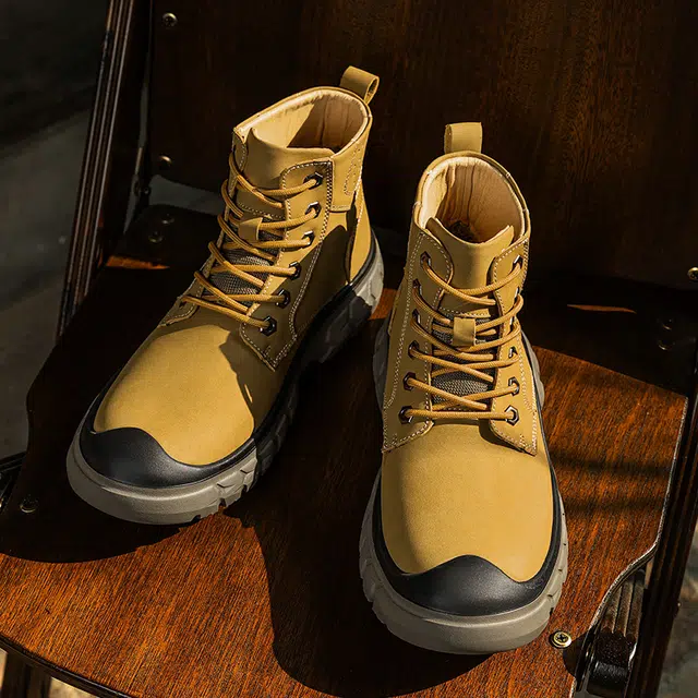 公牛雷霆 牛皮 复古经典 保暖防滑 舒适耐穿 高筒时尚 加绒 中筒 马丁靴 厚底 男款
