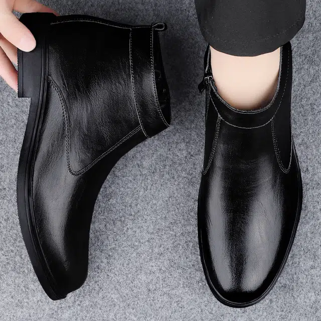 公牛雷霆 二层牛皮 商务休闲 时尚百搭 复古经典 轻便舒适 英伦风 加绒保暖 中筒 马丁靴 厚底 男款