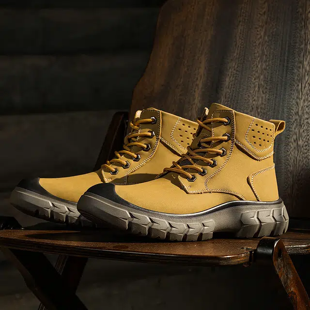 公牛雷霆 牛皮 复古经典 保暖防滑 舒适耐穿 高筒时尚 加绒 中筒 马丁靴 厚底 男款