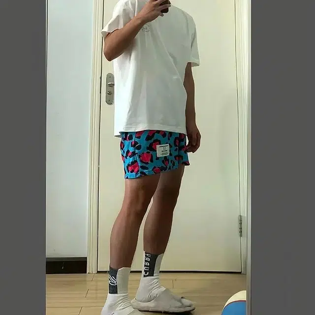 WHELVE