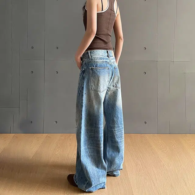 WHELVE vintage