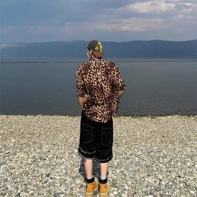 WHELVE