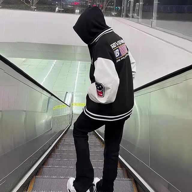 WHELVE hiphop
