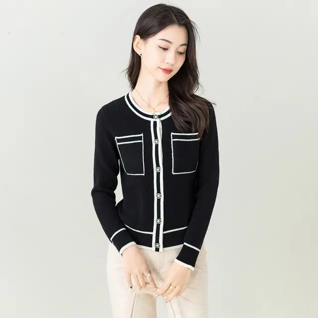 娅丽达 拼色圆领短款长袖针织衫 女款 黑色