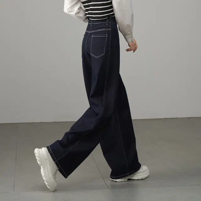 娅丽达 纯色自然腰加长款拉链阔腿牛仔裤 女