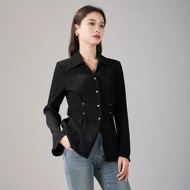 娅丽达 纯色尖领纽扣长袖衬衫 女款