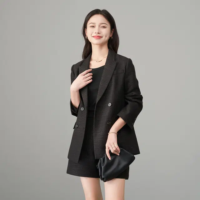 娅丽达 简约纯色双排扣时尚通勤西装 女款