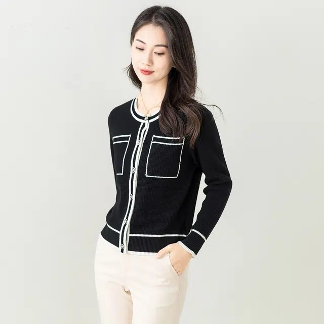 娅丽达 拼色圆领短款长袖针织衫 女款 黑色