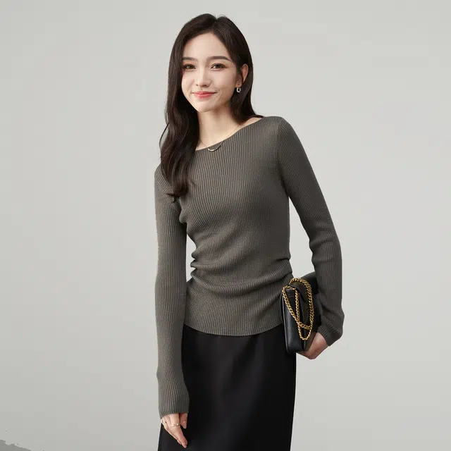 娅丽达 温柔气质纯色圆领修身针织衫 女款