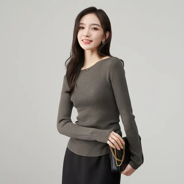 娅丽达 温柔气质纯色圆领修身针织衫 女款