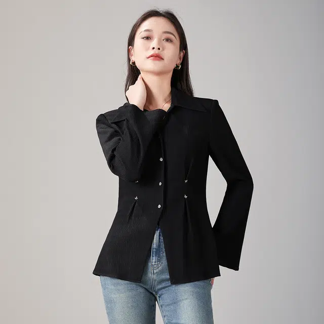 娅丽达 纯色尖领纽扣长袖衬衫 女款
