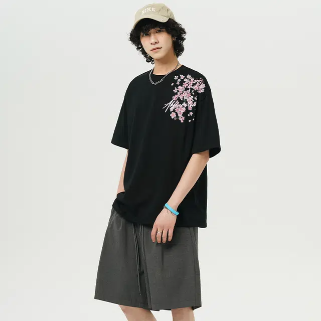K411 Vintage Floral Logo Tee