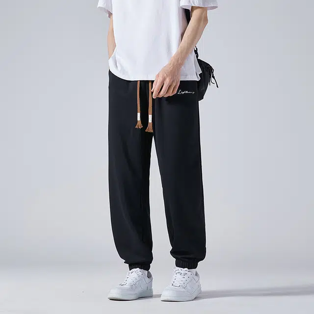 LIGHTNING MONSTER logo