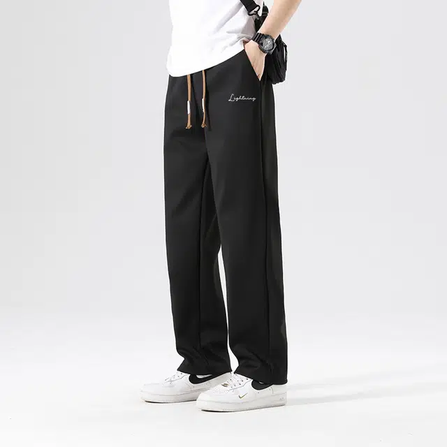 LIGHTNING MONSTER logo