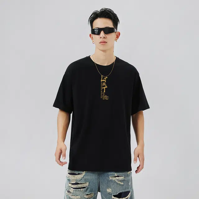 LIGHTNING MONSTER LogoT