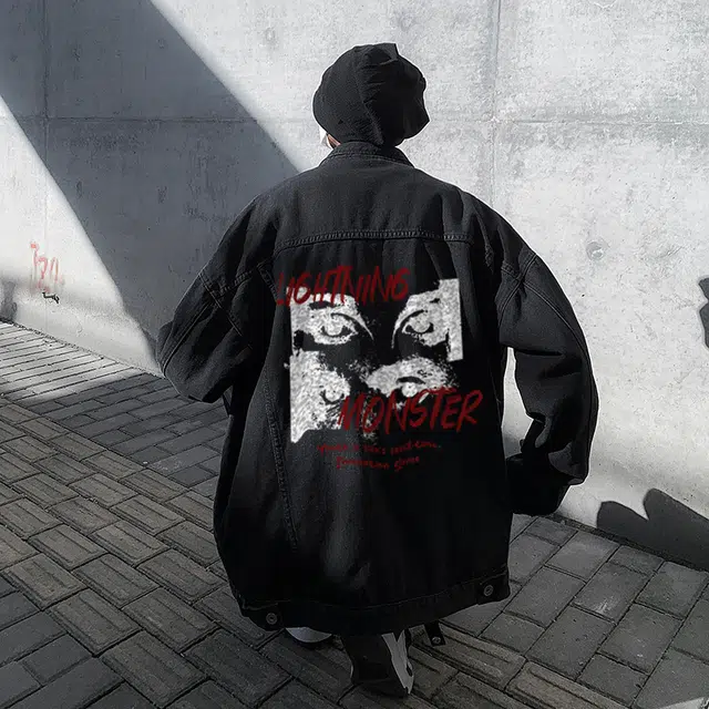 LIGHTNING MONSTER Logo