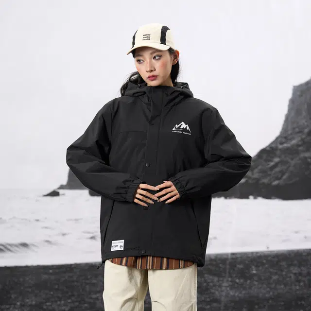 LIGHTNING MONSTER Logo