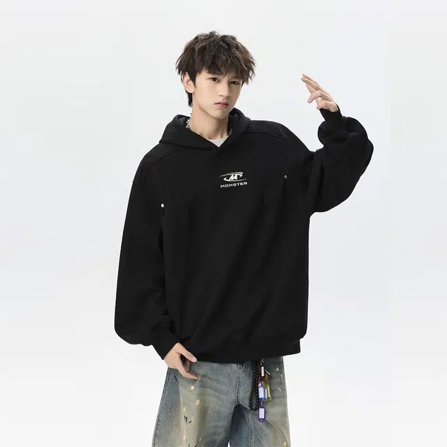 LIGHTNING MONSTER Logo