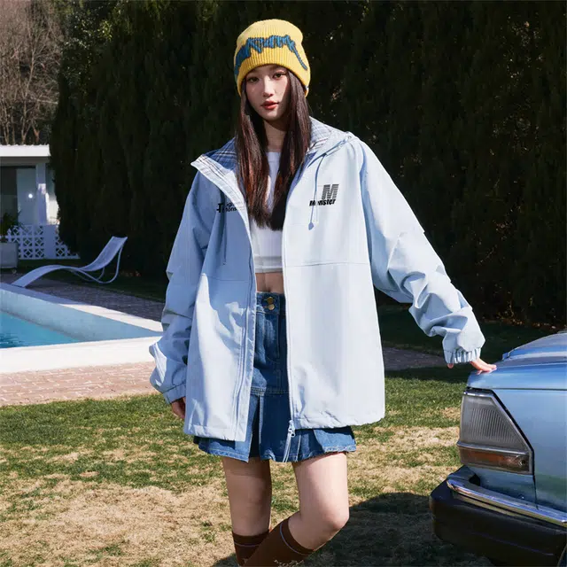 LIGHTNING MONSTER Logo