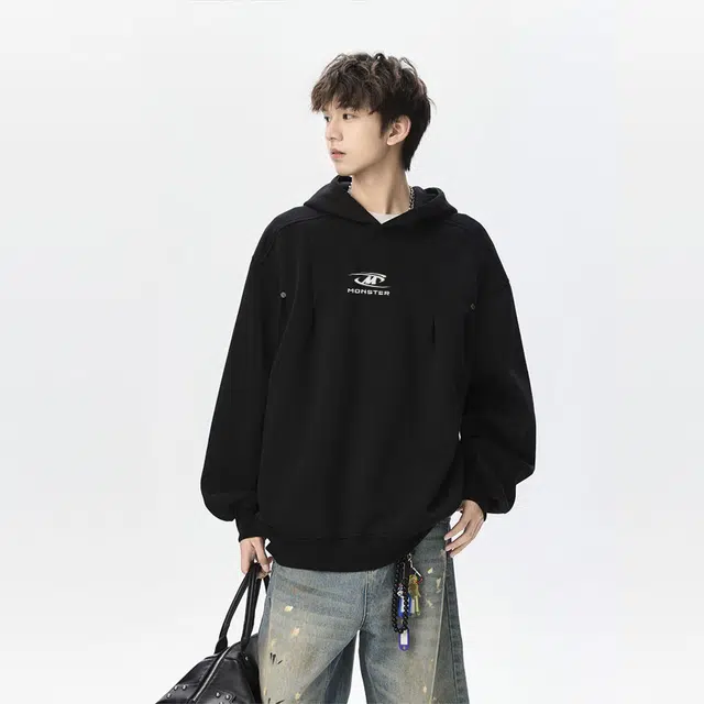 LIGHTNING MONSTER Logo