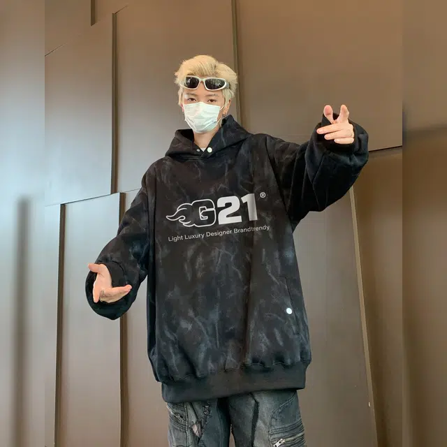 G21