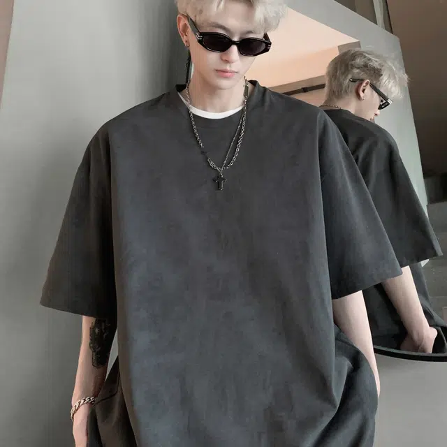 ROSECREED T