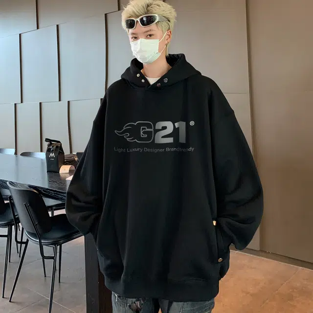 G21