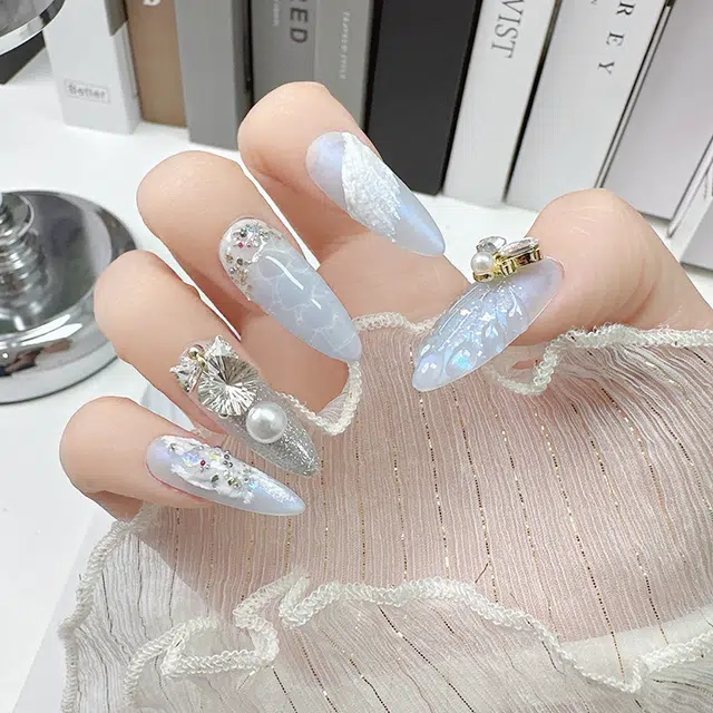 兰略 原创纯手工 高级感 美人鱼尾 蓝色海洋 贝壳泡泡珠 穿戴甲 美甲贴片 女款