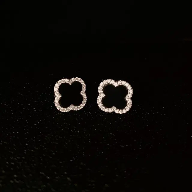 逸之璟 幸运四叶草 森系小清新轻奢优雅气质  新中式简约日常通勤 #好运 玛瑙 耳钉 女款