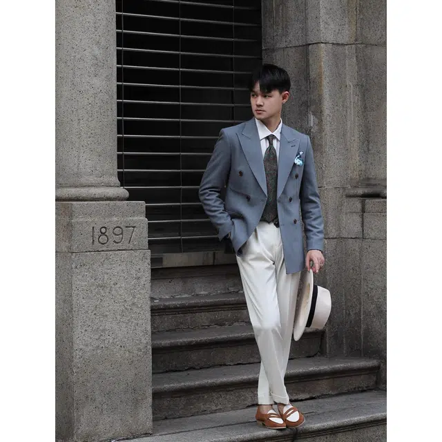 大格子与黑猫 英伦复古雅痞绅士鱼骨纹暗纹微厚双排扣结婚新郎修身西服外套 西装 男款