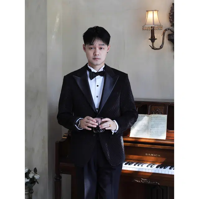 大格子与黑猫 黑色缎面戗驳领塔士多礼服棋盘格纹抗皱修身结婚新郎婚礼西服西装 男款