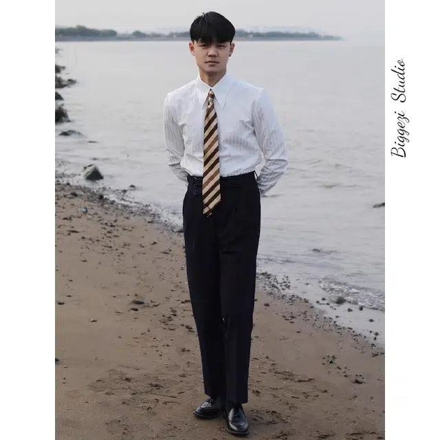 大格子与黑猫 意式儒雅长尖领扣领抗皱修身文艺欧美雅痞有型泡泡纱长袖条纹衬衫 男款