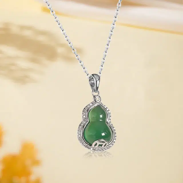 【一物一证 发货】 金嘉福 福禄玉葫芦 复古精致轻奢新中式平安顺遂清冷感高级气质日常闪耀通勤百搭可调节好运 玉髓 项链 女款