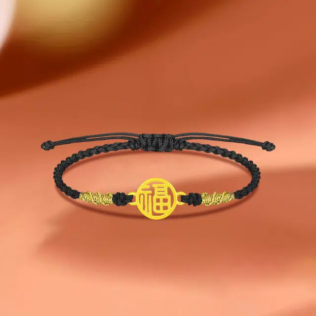 999
