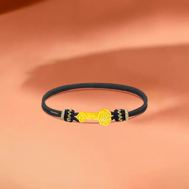 999