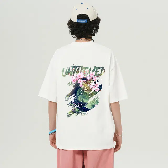 UNthemed T
