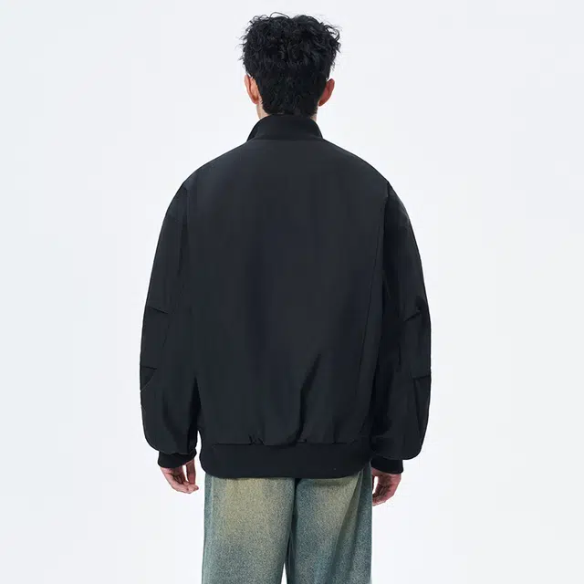 UNthemed cleanfitbomber