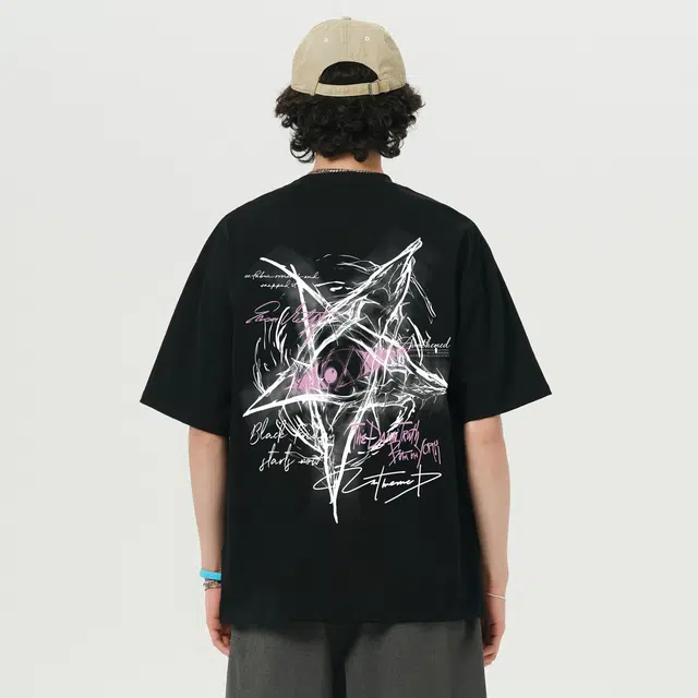 UNthemed T