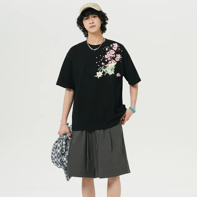 UNthemed T