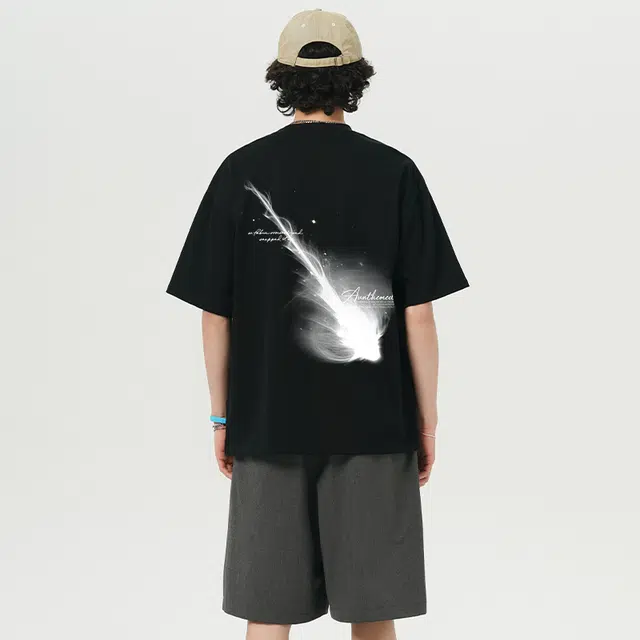 UNthemed T