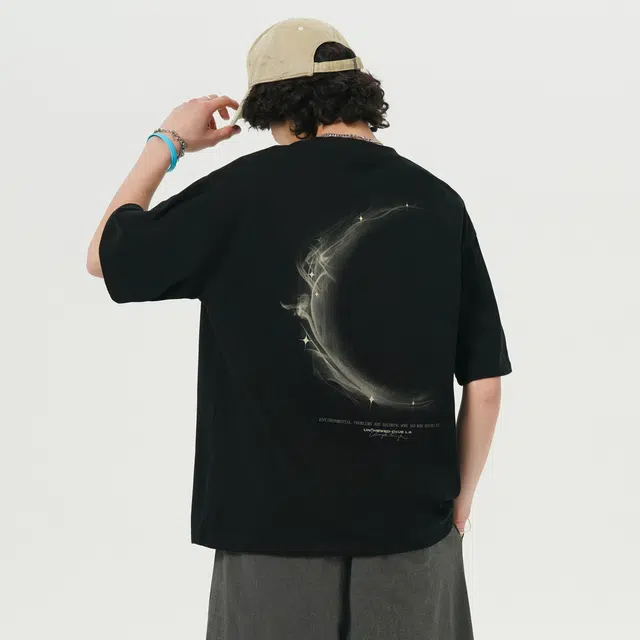 UNthemed T
